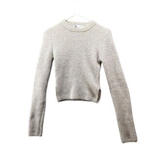 Zara Ribbed Fuzzy Sweater Womens S Crewneck Ecru Ivory Split Hem Fitted